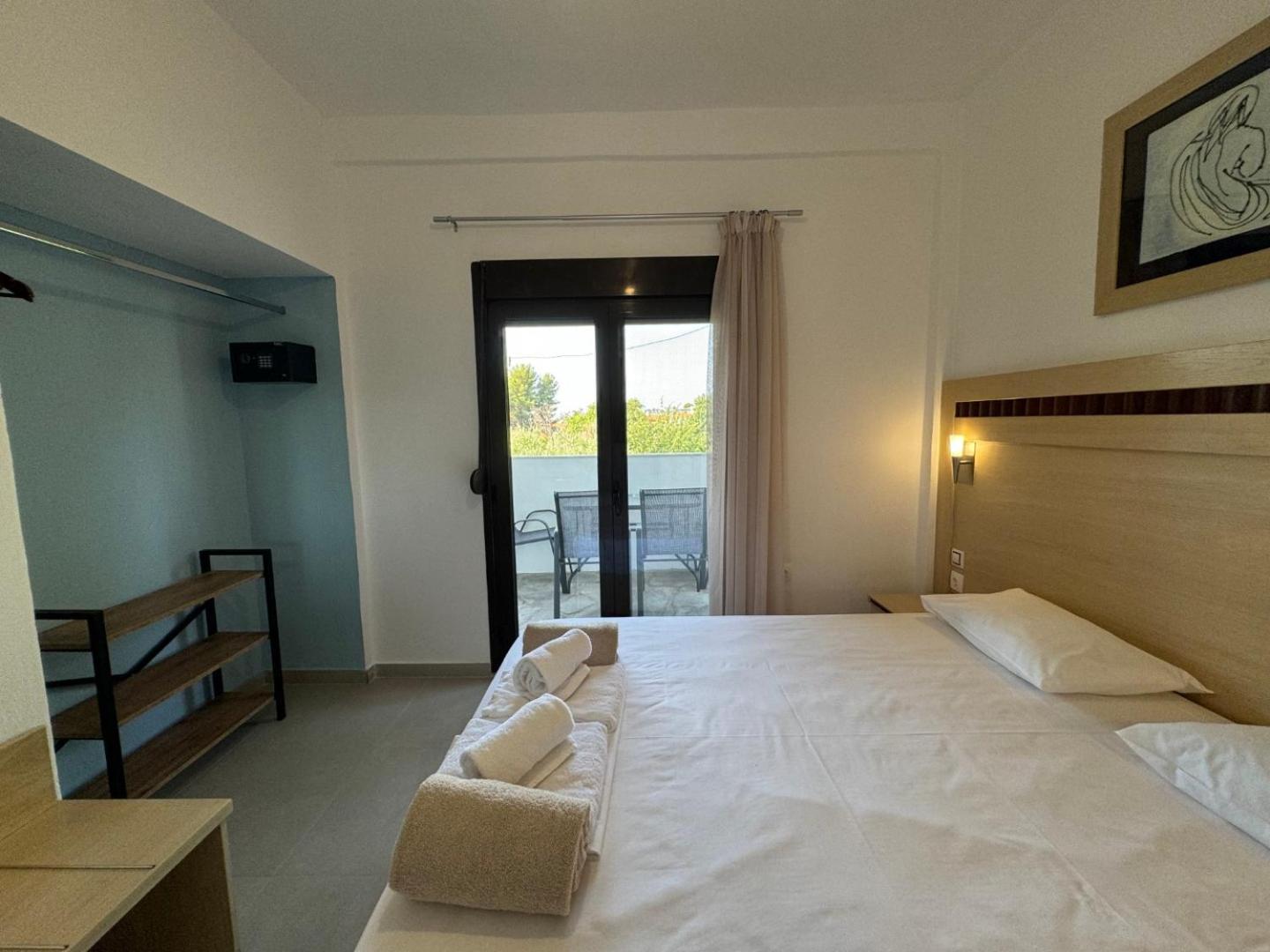 Отель Makis House Никити Экстерьер фото